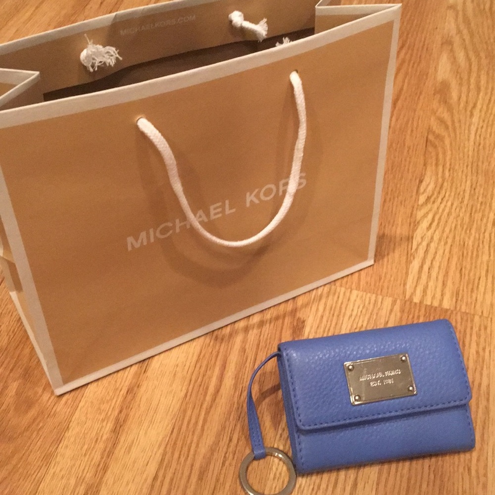 AUTHENTIC Michael Kors ID/Card Holder Keychain
